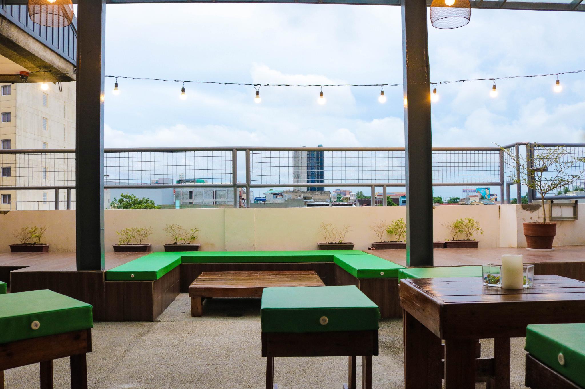 ホテル レッドドアーズ アット フンケーラ エクステンション セブ セブ市 エクステリア 写真